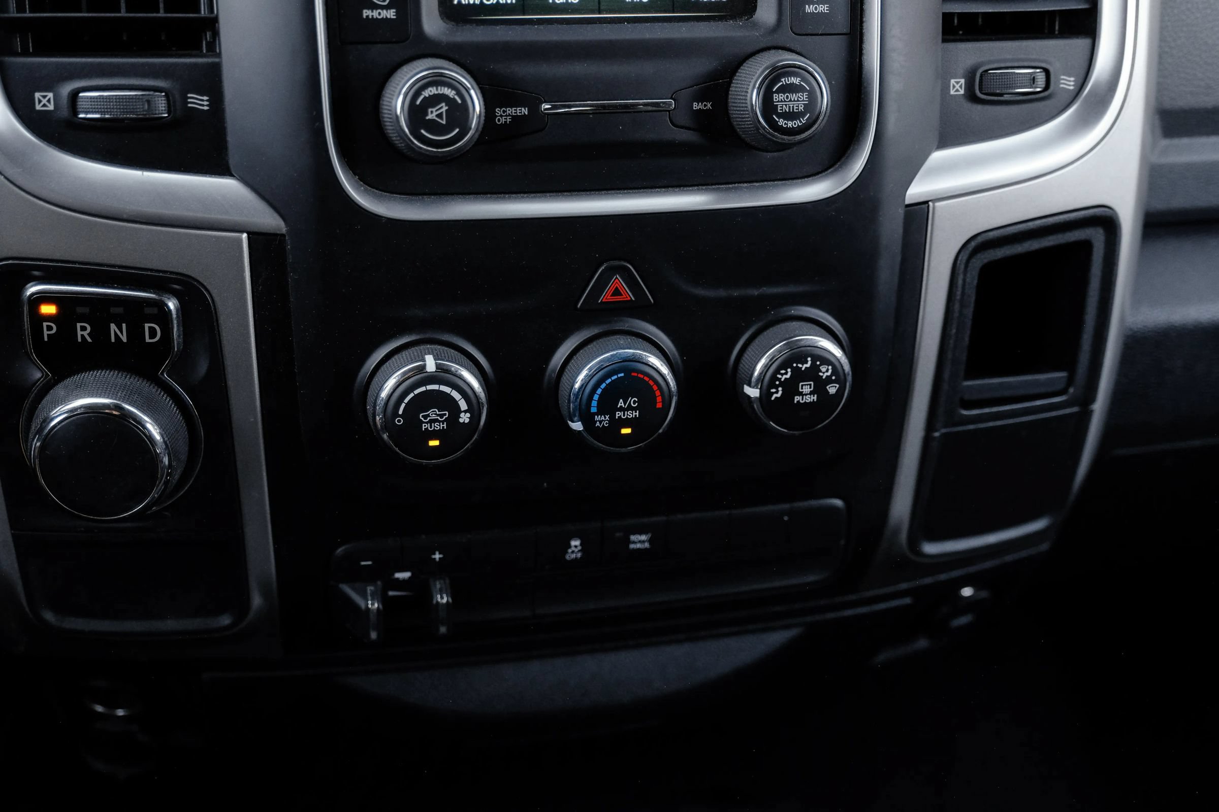 Used 2017 RAM 1500 Classic SLT RWD image 29