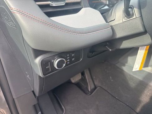 New 2026 Ford Explorer Active image 17