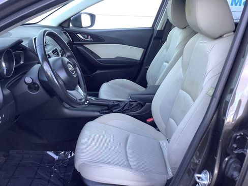 Used 2014 MAZDA MAZDA3 i Touring FWD image 2