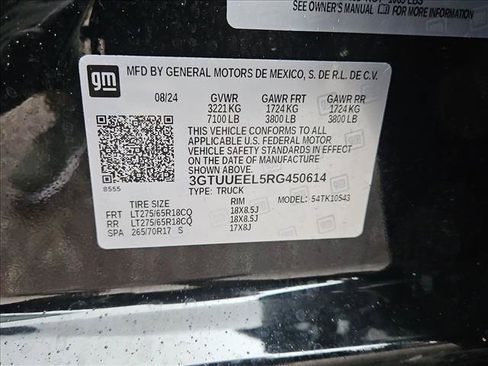 Used 2024 GMC Sierra 1500 AT4 w/ Technology Package AWD/4WD image 23