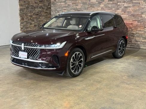 Used 2024 Lincoln Nautilus Reserve w/ Equipment Group 202A AWD/4WD image 5