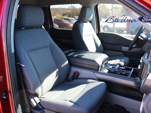 New 2025 Ford F150 Lightning XLT image 8