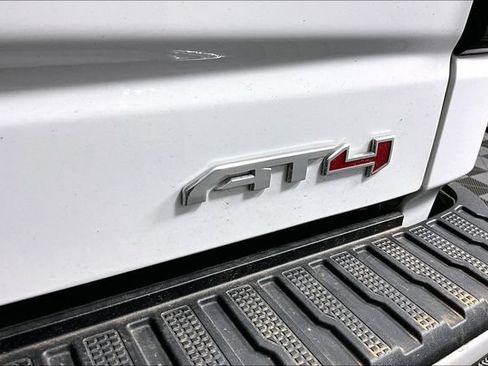Used 2025 GMC Sierra 1500 AT4 w/ AT4 Premium Package AWD/4WD image 20