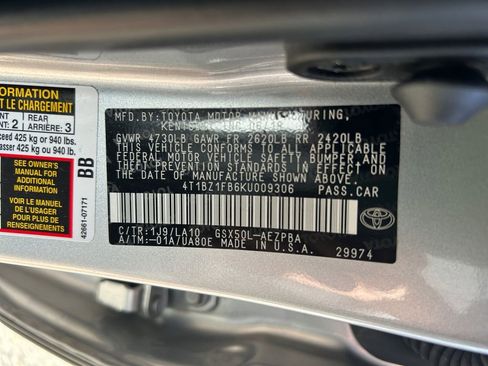 Used 2019 Toyota Avalon Limited image 34