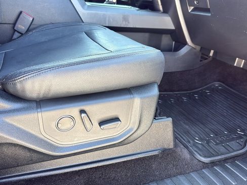Used 2015 Ford F150 XLT w/ Equipment Group 302A Luxury AWD/4WD image 20
