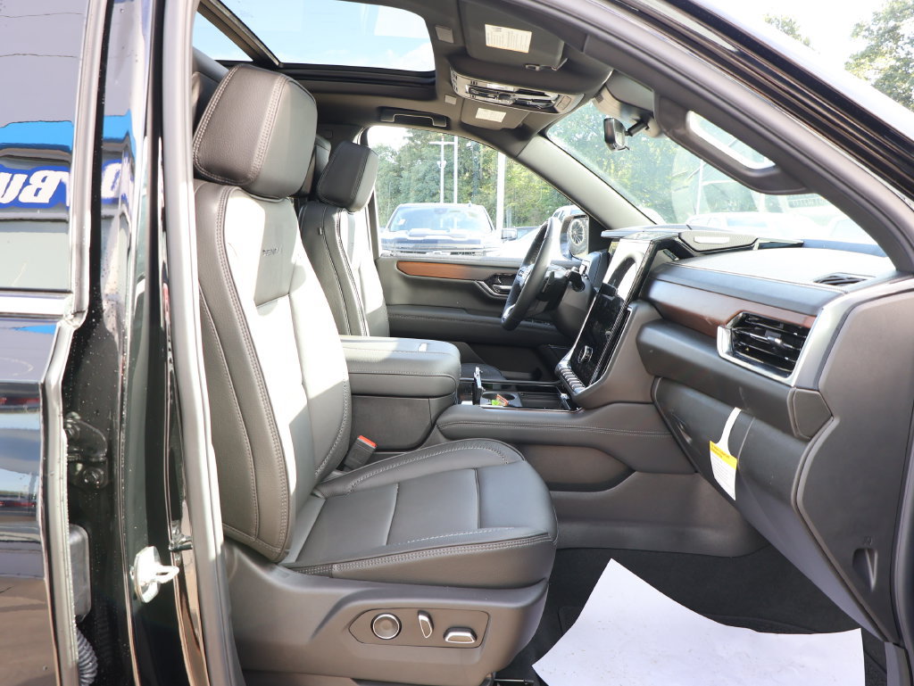 New 2026 GMC Yukon Denali w/ Denali Reserve Package AWD/4WD image 44