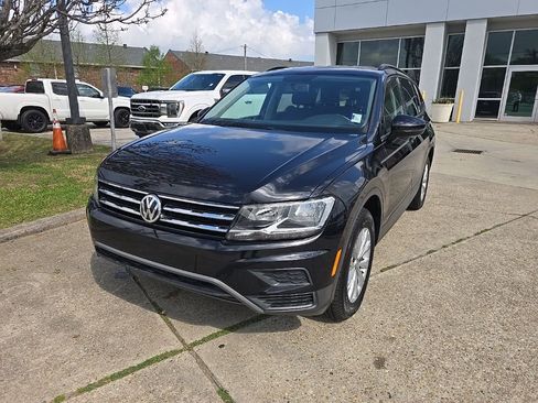 Used 2020 Volkswagen Tiguan S image 18