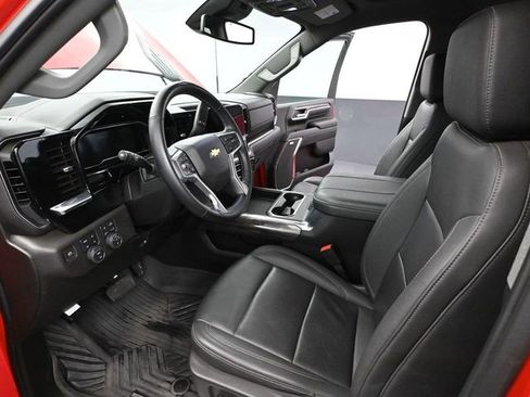 Used 2024 Chevrolet Silverado 2500 LTZ w/ LTZ Plus Package image 27