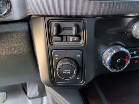 Used 2026 Ford F350 Platinum AWD/4WD image 28