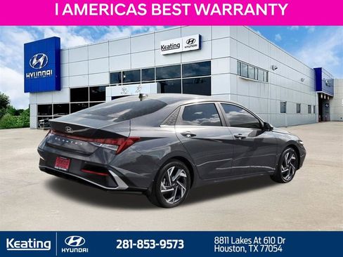 Certified 2024 Hyundai Elantra SEL w/ Convenience Package image 5