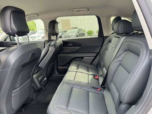 New 2026 Lincoln Nautilus Premier w/ Jet Appearance Package AWD/4WD image 29