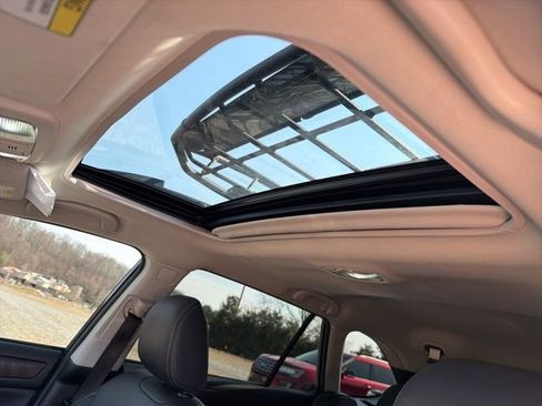 Used 2019 Subaru Outback 2.5i Limited w/ Popular Package #2 image 15