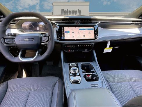 New 2026 Jeep Cherokee Laredo AWD/4WD image 5