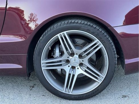 Used 2012 Mercedes-Benz SL 63 AMG image 11