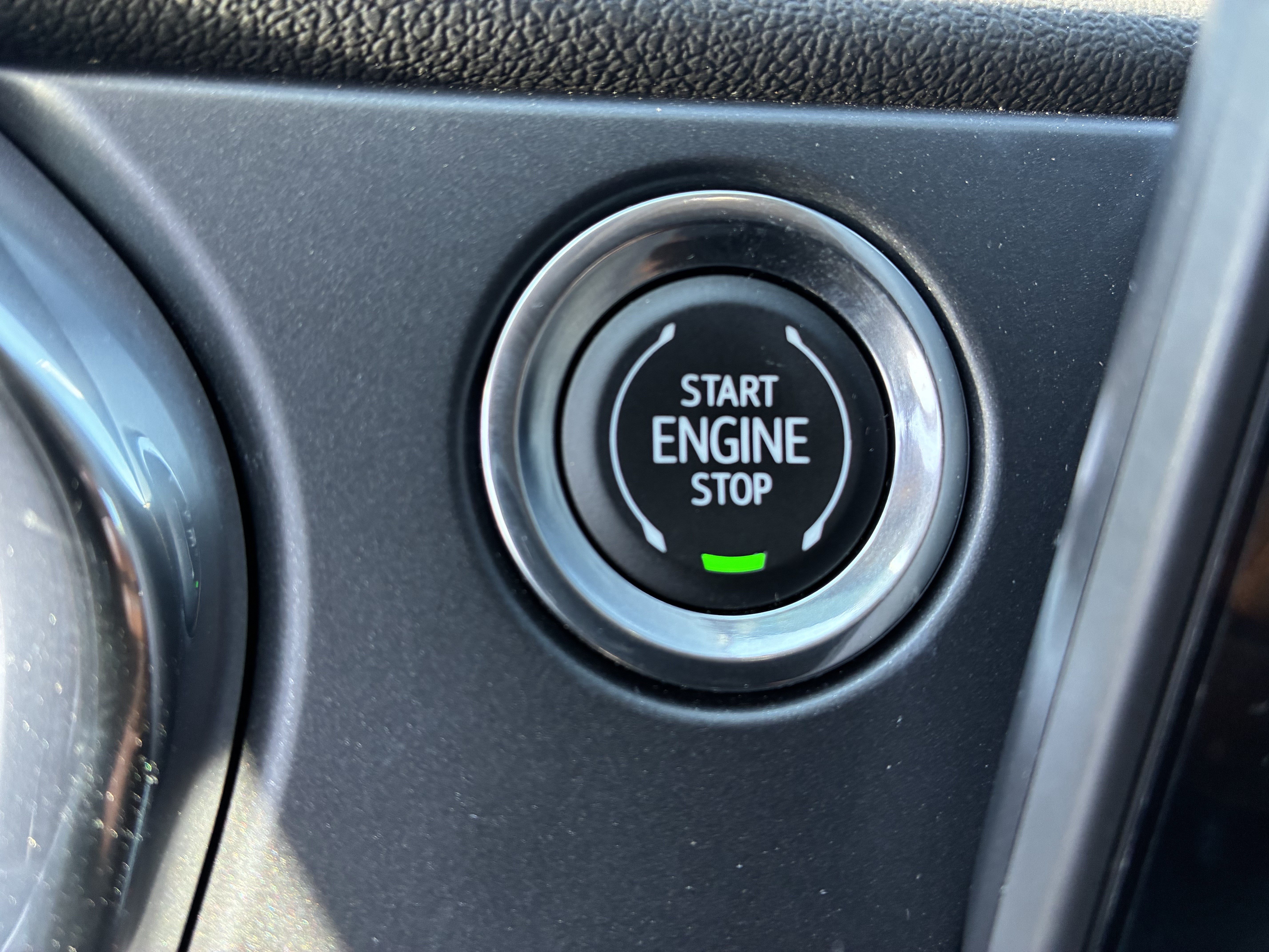 Used 2023 Chevrolet Blazer LT w/ Midnight/Sport Edition FWD image 31