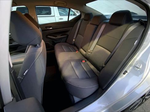 Used 2022 Nissan Altima 2.5 SV image 20