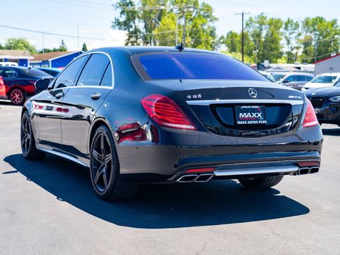 Used 2016 Mercedes-Benz S 63 AMG 4MATIC Sedan w/ Driver Assistance Package image 12