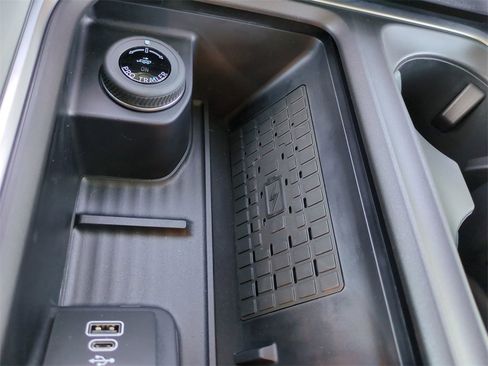 New 2025 Ford Expedition Platinum w/ Platinum Ultimate Package image 22