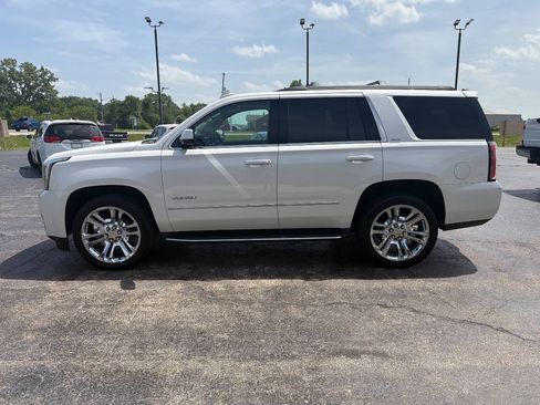 Used 2017 GMC Yukon SLT w/ Premium Edition AWD/4WD image 5