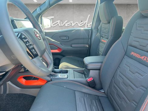 New 2026 Nissan Frontier PRO-4X w/ Pro-4x Convenience Package image 19