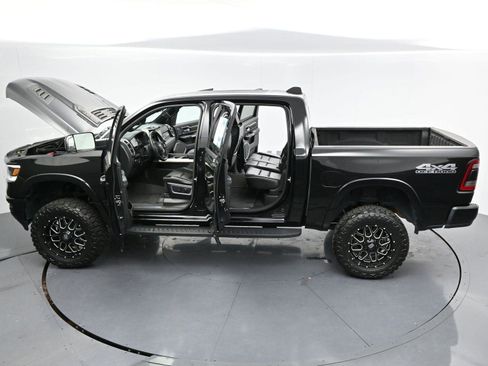 Used 2019 RAM 1500 Laramie image 43