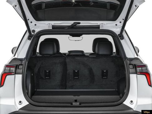New 2026 Chevrolet Equinox LT w/ Convenience Package II AWD/4WD image 11