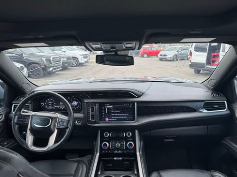 Used 2023 GMC Yukon XL Denali image 22