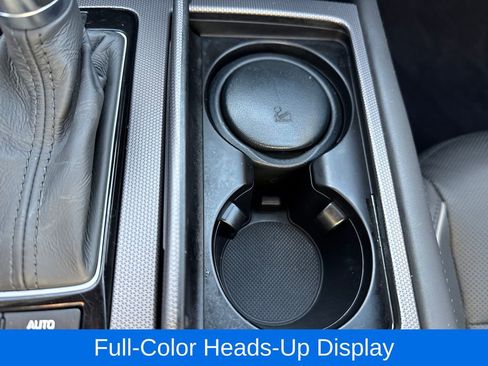 Used 2017 Genesis G80 3.8 w/ Option Group 03 image 25