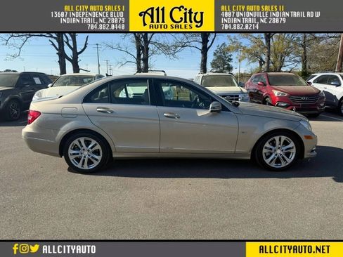 Used 2012 Mercedes-Benz C 250 Sedan image 8