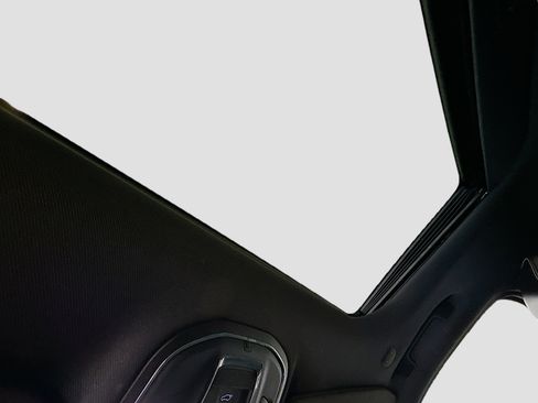 Used 2024 Jeep Grand Cherokee Altitude image 26