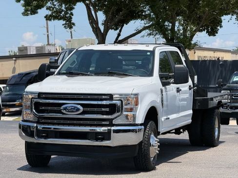 Used 2021 Ford F350 XL w/ Power Equipment Group AWD/4WD image 3