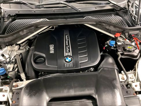 Used 2015 BMW X5 xDrive35d image 35