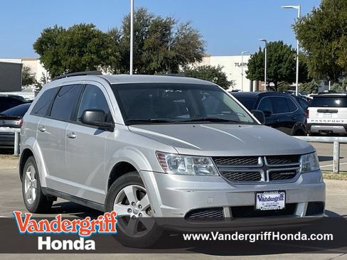 Used 2013 Dodge Journey SE FWD image 1