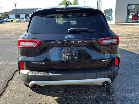 Used 2024 Ford Escape Active AWD/4WD image 4