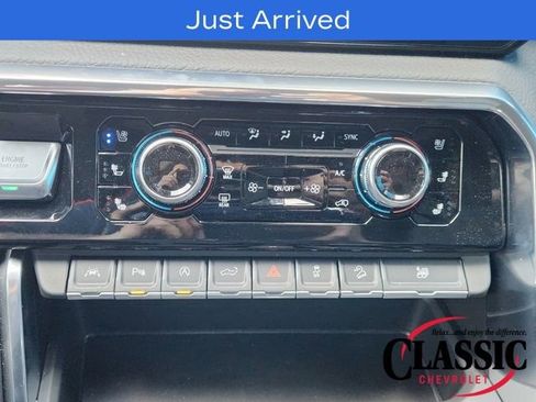 Used 2024 GMC Sierra 1500 Denali w/ Technology Package image 30