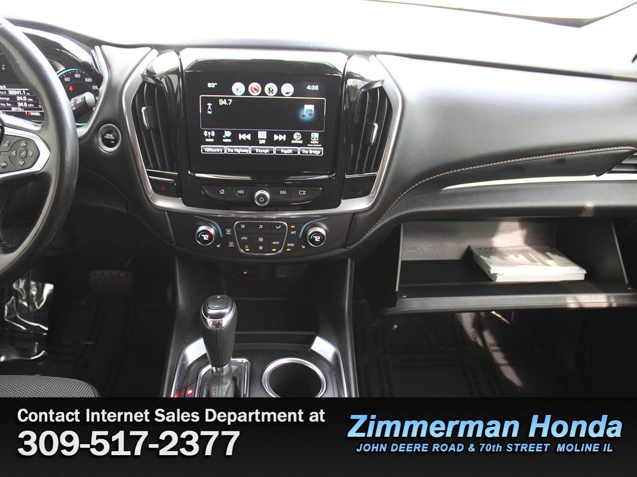 Used 2019 Chevrolet Traverse LT FWD image 17