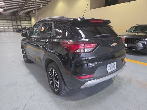 Used 2025 Chevrolet TrailBlazer LT AWD/4WD image 8