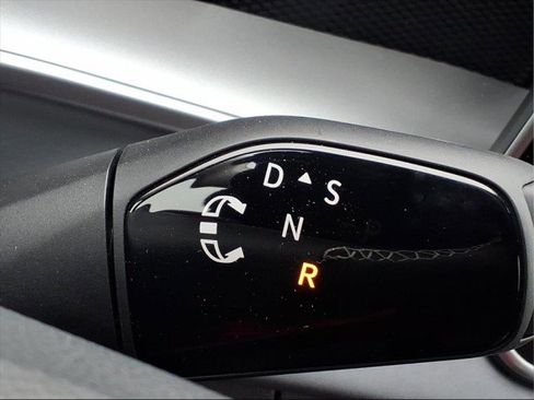 New 2026 Volkswagen Tiguan SE image 22