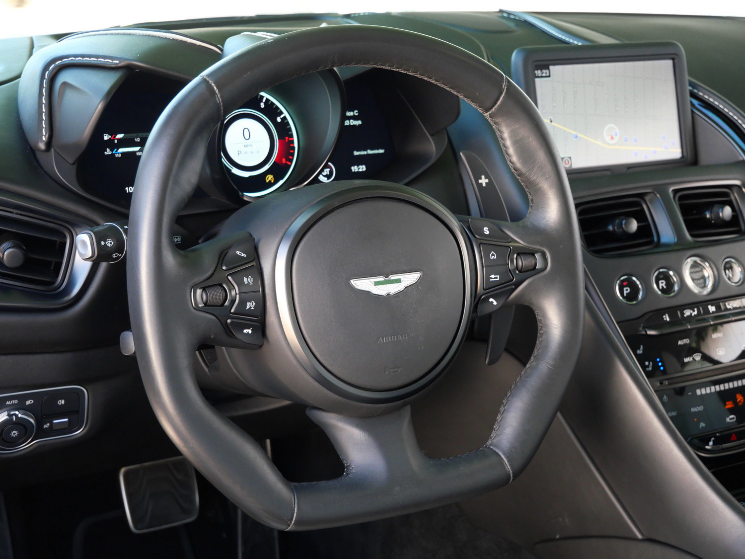 Used 2021 Aston Martin DBS Superleggera RWD image 11