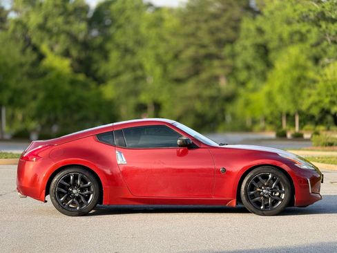 Used 2016 Nissan 370Z Coupe RWD image 11