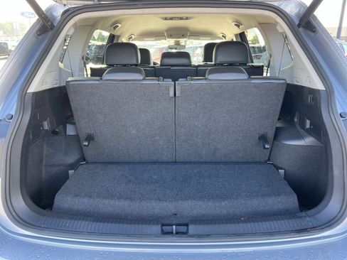 Used 2024 Volkswagen Tiguan Wolfsburg Edition image 25