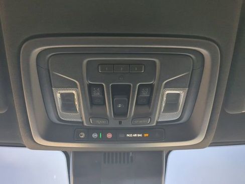 Used 2025 GMC Sierra 1500 AT4 w/ AT4 Premium Package image 24