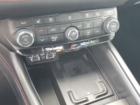 Used 2023 Dodge Durango R/T AWD/4WD image 23