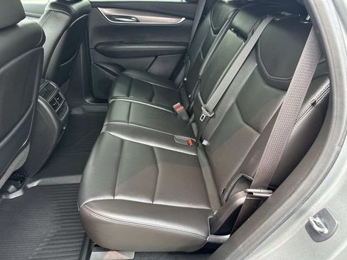 Used 2023 Cadillac XT5 Luxury AWD/4WD image 11