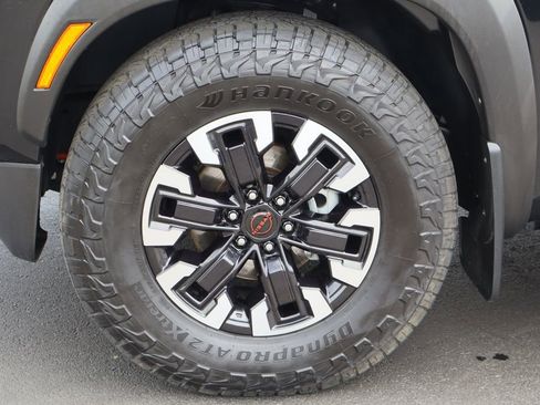 Used 2022 Nissan Frontier Pro-X RWD image 31