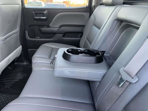 Used 2016 GMC Sierra 2500 4x4 Crew Cab w/ Sierra Convenience Package image 16