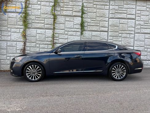 Used 2018 Kia Cadenza Premium image 7