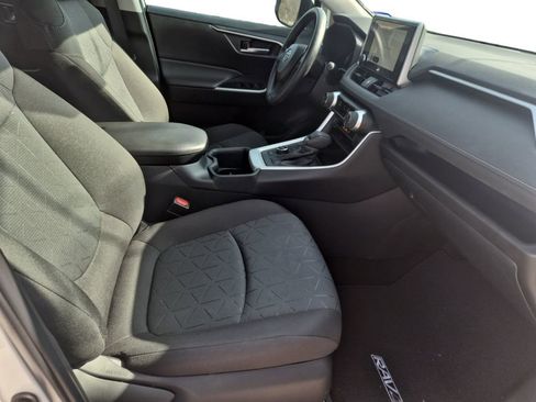 Used 2025 Toyota RAV4 XLE w/ Convenience Package image 15