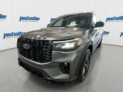 New 2026 Ford Explorer ST-Line w/ ST-Line Street Pack AWD/4WD image 1