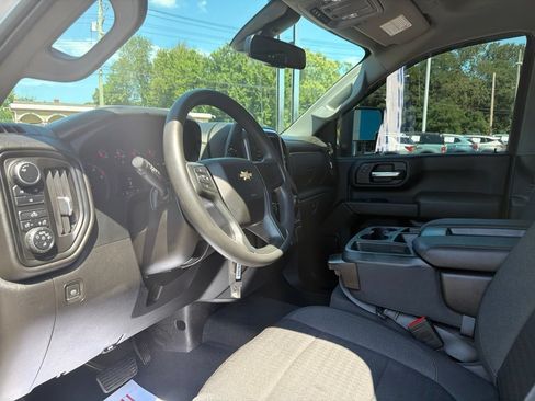 Certified 2022 Chevrolet Silverado 2500 Custom w/ Custom Value Package AWD/4WD image 29